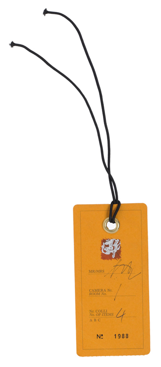 lost luggage tag